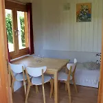 Familial Paisible Avec Piscine, Mobil , Chalet, & Emplacement Nue Kemp Casties-Labrande