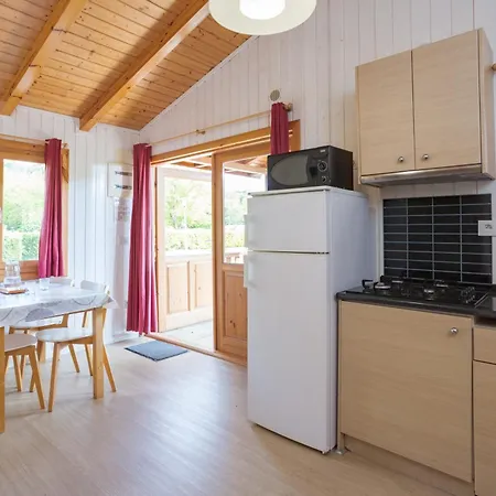 Campingplads Familial Paisible Avec Piscine, Mobil , Chalet, & Emplacement Nue