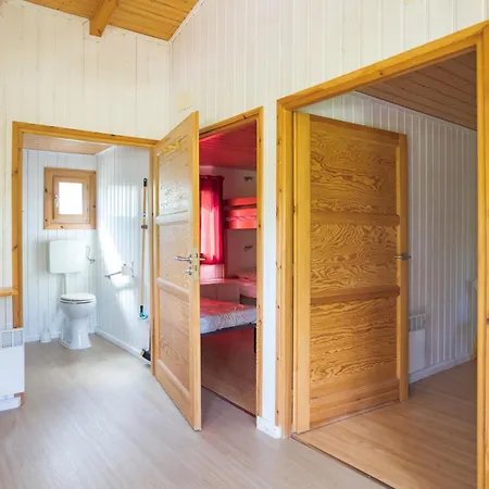 Familial Paisible Avec Piscine, Mobil , Chalet, & Emplacement Nue Кемпинг 3*