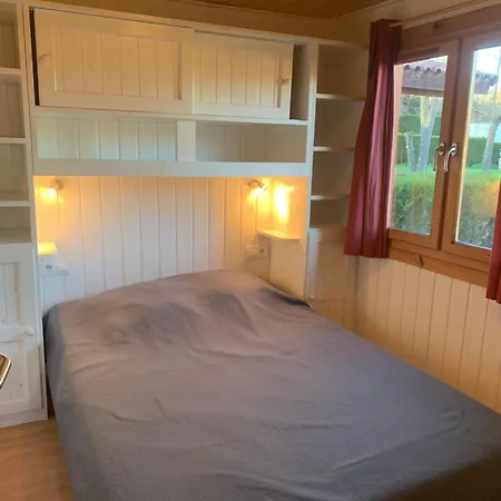 Familial Paisible Avec Piscine, Mobil , Chalet, & Emplacement Nue Campingplads Casties-Labrande