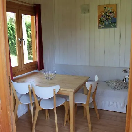 Familial Paisible Avec Piscine, Mobil , Chalet, & Emplacement Nue Campingplads Casties-Labrande