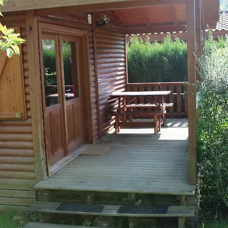 Familial Paisible Avec Piscine, Mobil , Chalet, & Emplacement Nue