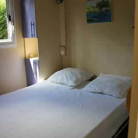 Campingplads Familial Paisible Avec Piscine, Mobil , Chalet, & Emplacement Nue