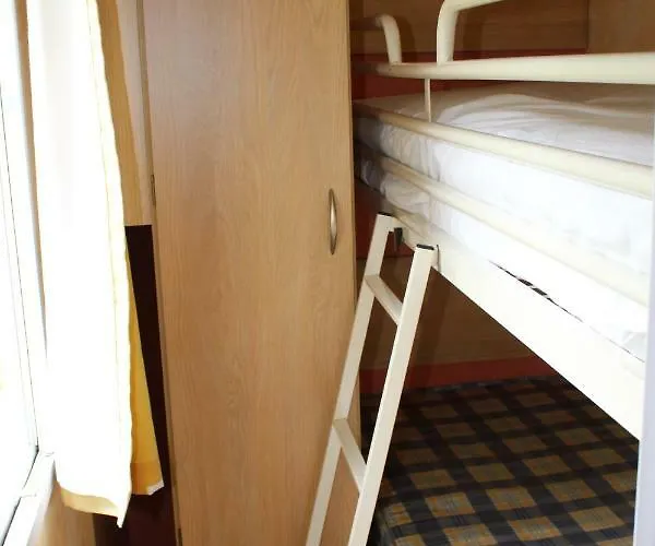 Familial Paisible Avec Piscine, Mobil , Chalet, & Emplacement Nue Кемпинг 3*