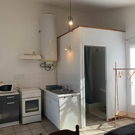 Familial Paisible Avec Piscine, Mobil , Chalet, & Emplacement Nue 3* Casties-Labrande