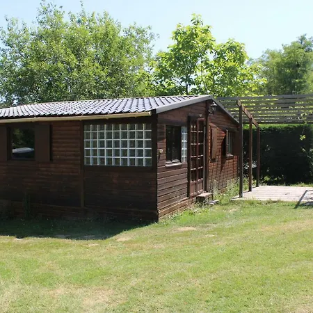 Familial Paisible Avec Piscine, Mobil , Chalet, & Emplacement Nue Casties-Labrande